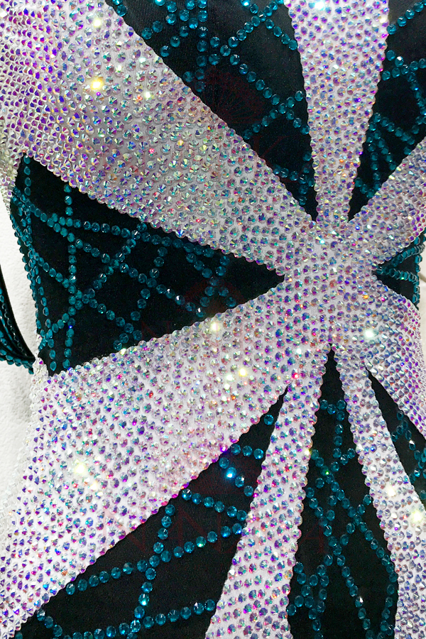 ラテンドレス:LT063012JK17