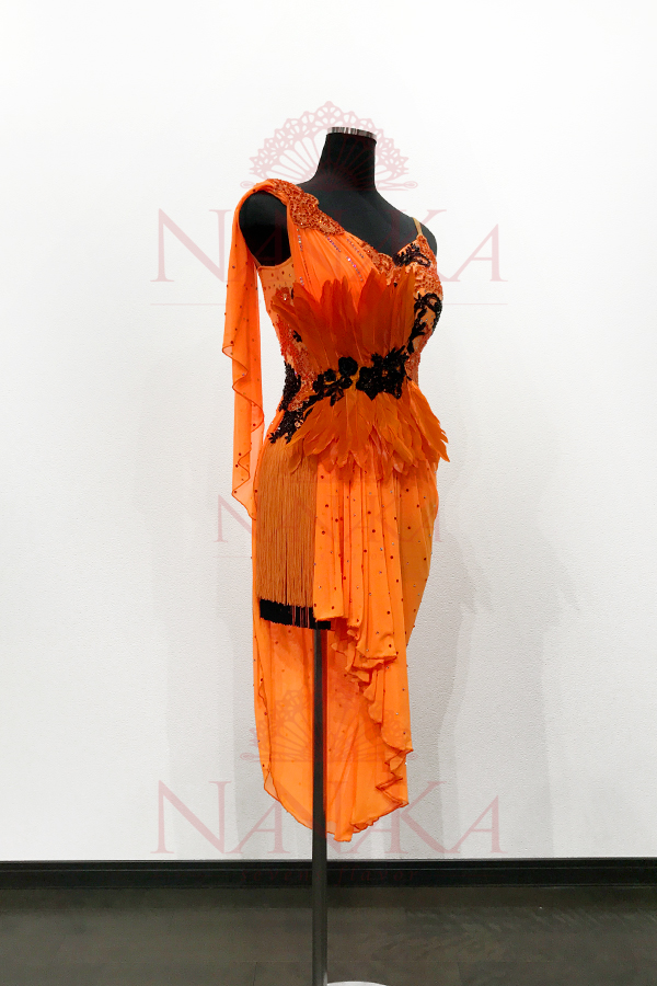 ラテンドレス:LT132001JJ18