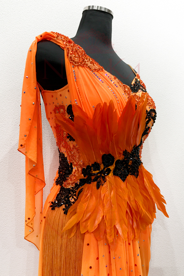 ラテンドレス:LT132001JJ18