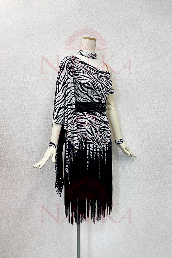 ラテンドレス:LT184002JJ24