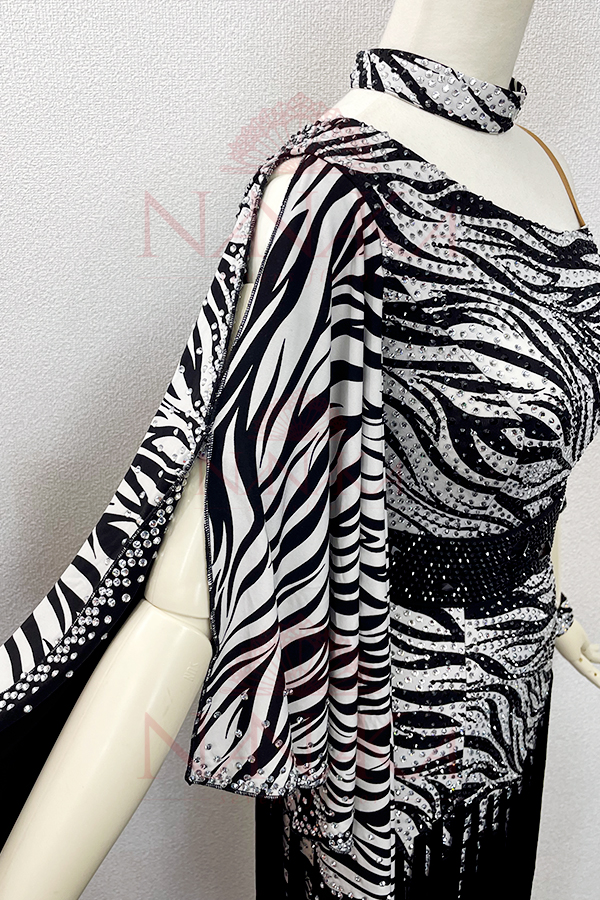 ラテンドレス:LT184002JJ24